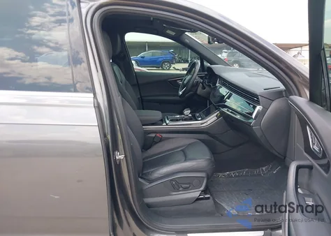 2020 Audi Q7 Premium 45 Tfsi Quattro Tiptronic from USA, damaged, VIN WA1AJAF76LD011295